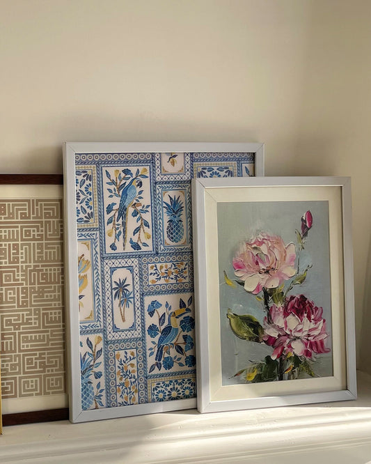 Close-up of Blue Jay frame highlighting frame texture and painting detail
